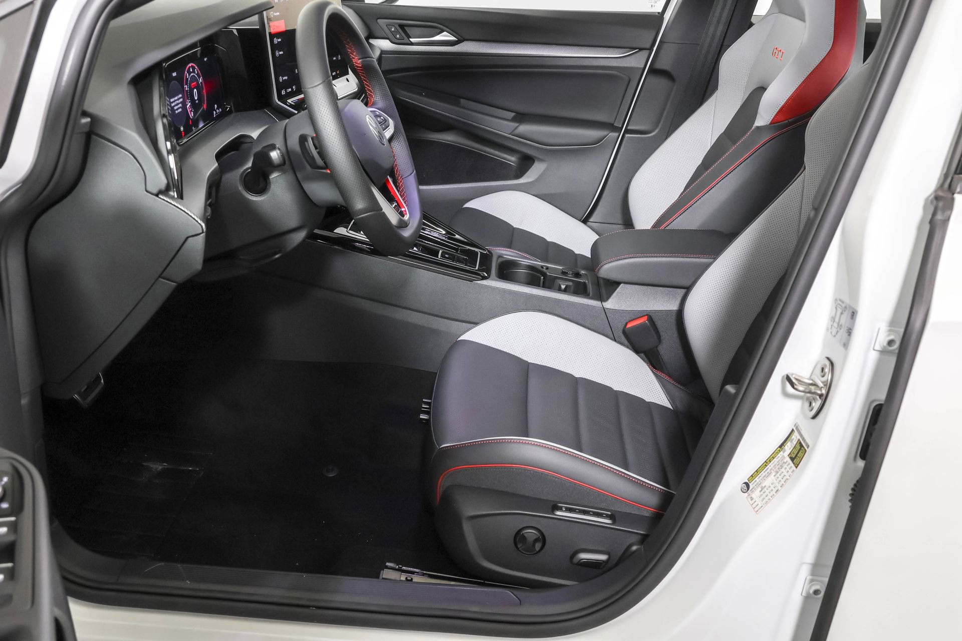 New 2026 Volkswagen GTI SE image 20