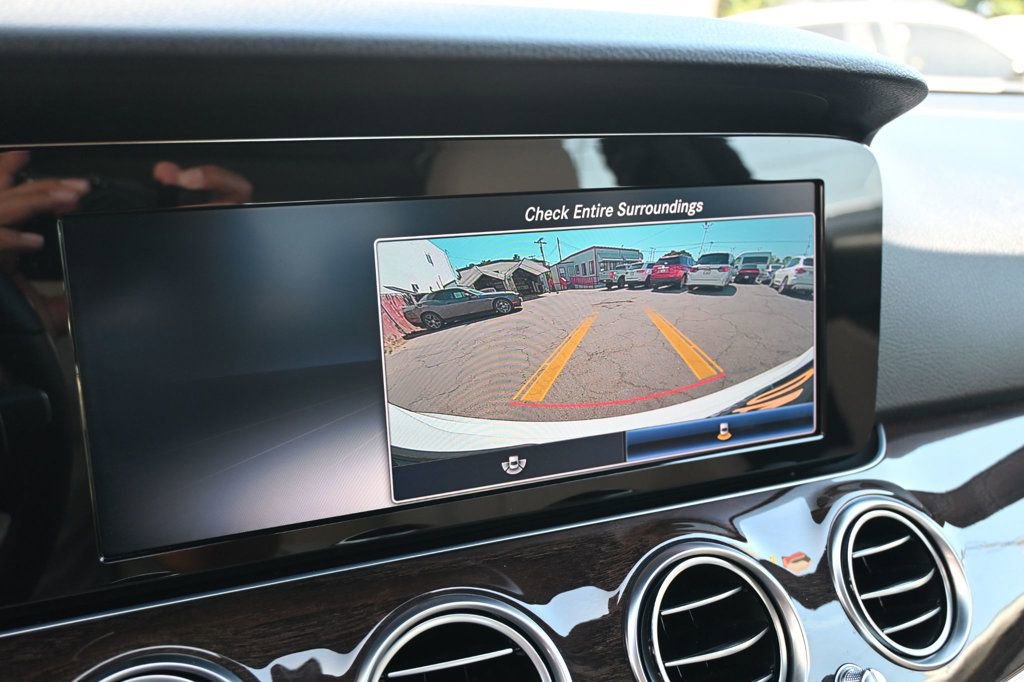 Used 2019 Mercedes-Benz E 300 image 12
