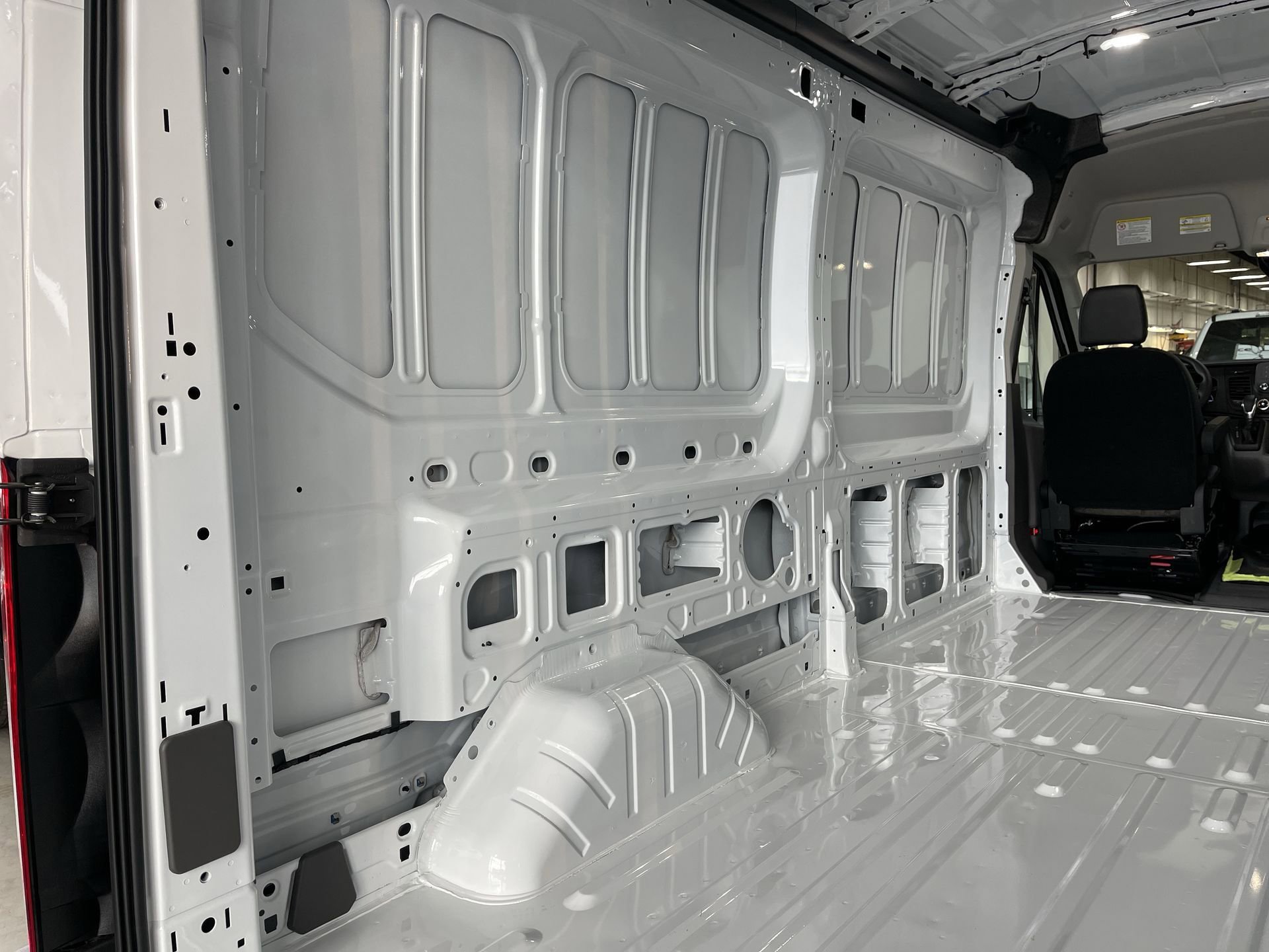 New 2024 Ford Transit 250 148 Medium Roof image 33