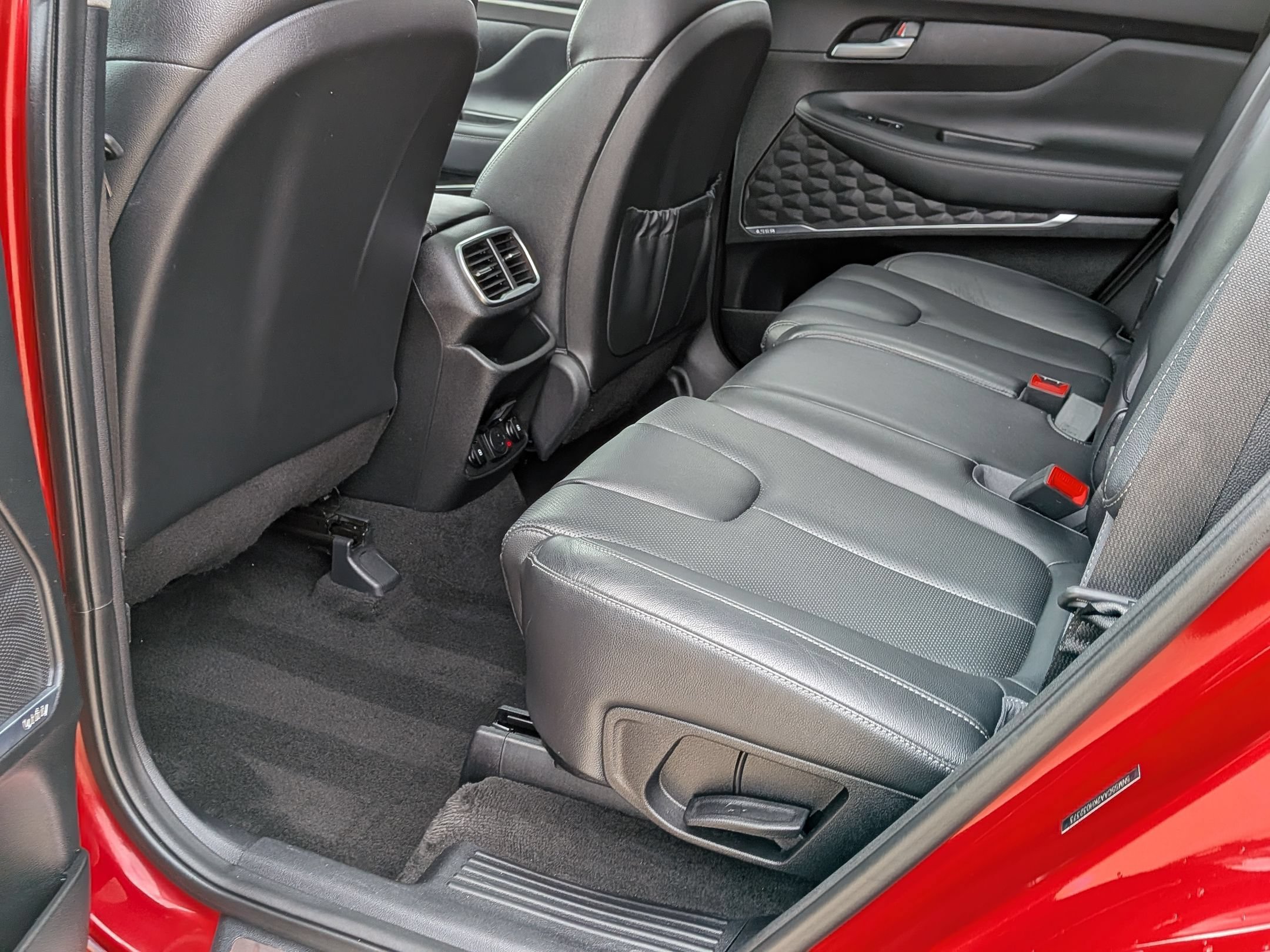 Used 2019 Hyundai Santa Fe AWD image 22