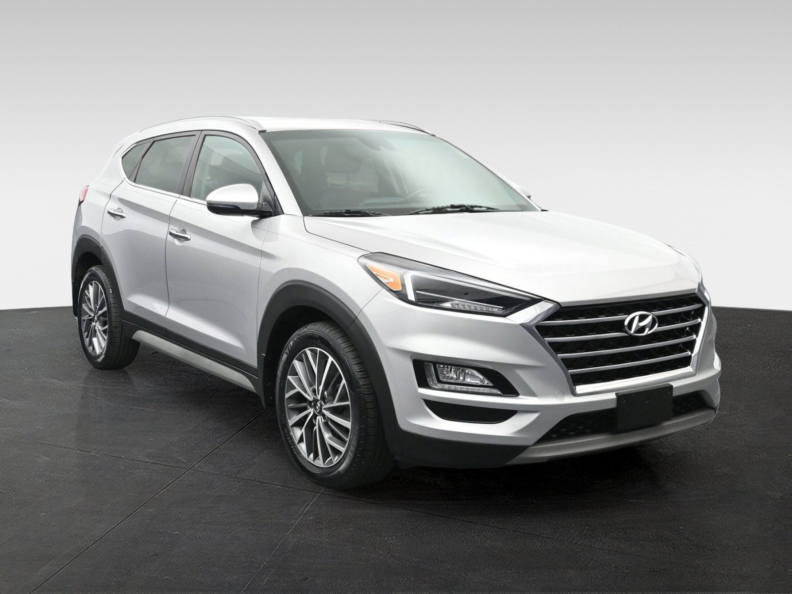 Used 2020 Hyundai Tucson Limited FWD image 2