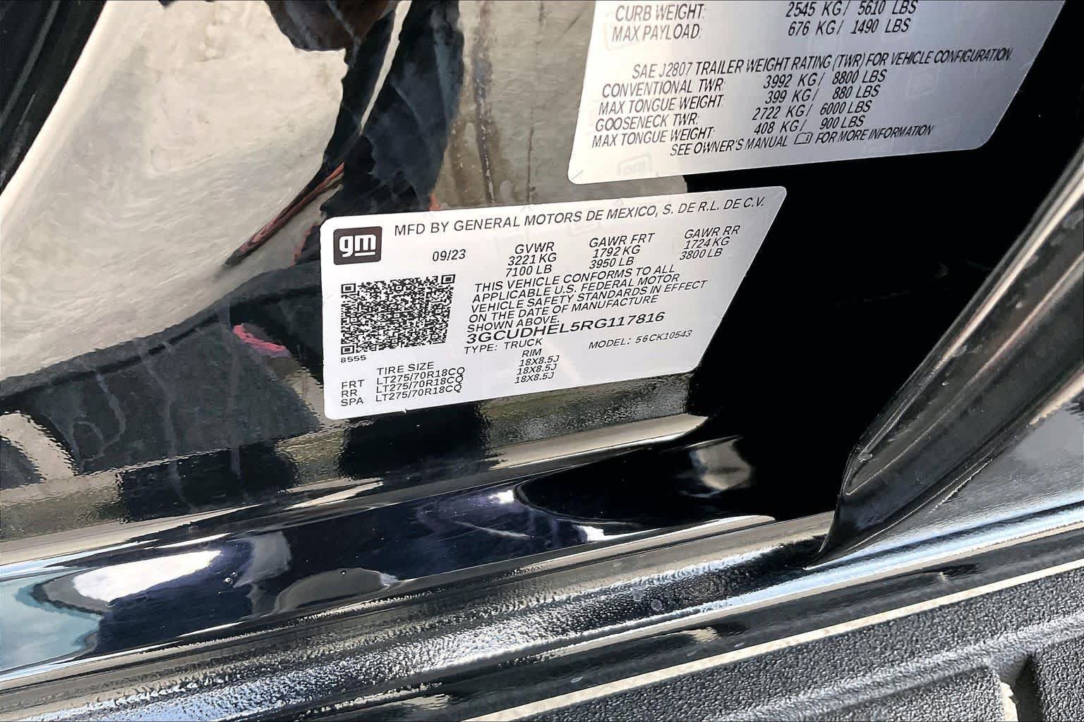 Certified 2024 Chevrolet Silverado 1500 ZR2 AWD/4WD image 36