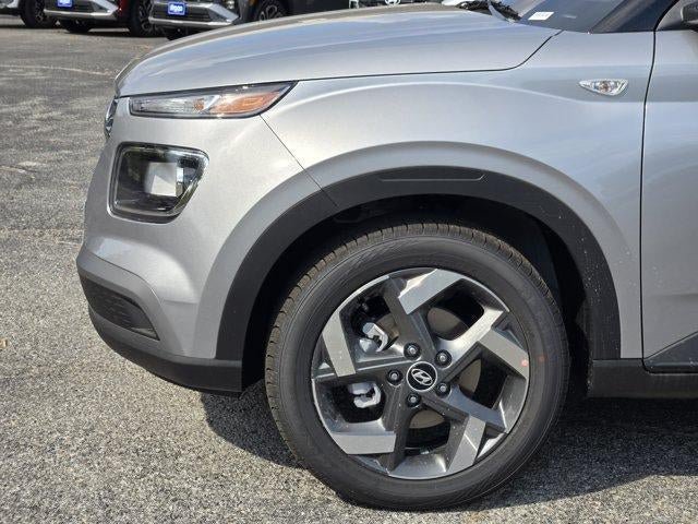 New 2026 Hyundai Venue SEL FWD image 5