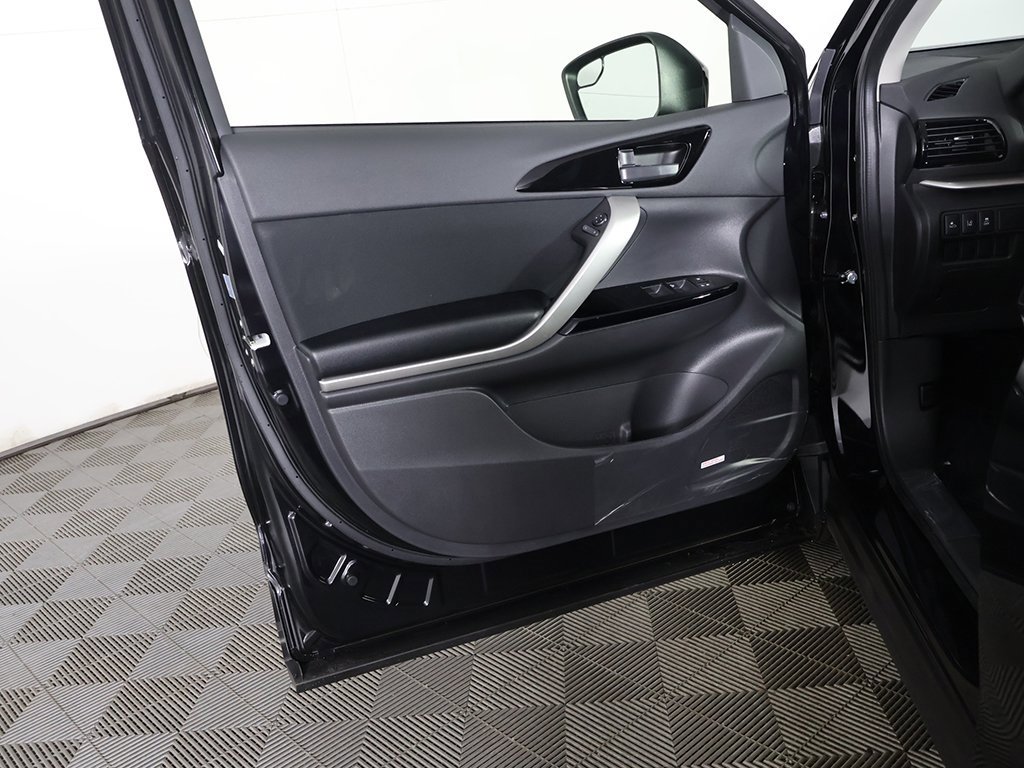 New 2026 Mitsubishi Eclipse Cross LE image 18