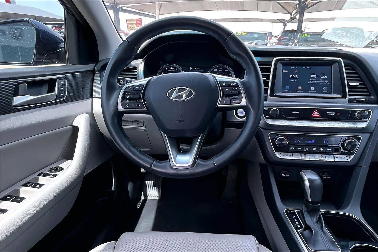 Used 2018 Hyundai Sonata Limited w/ Cargo Package FWD image 6