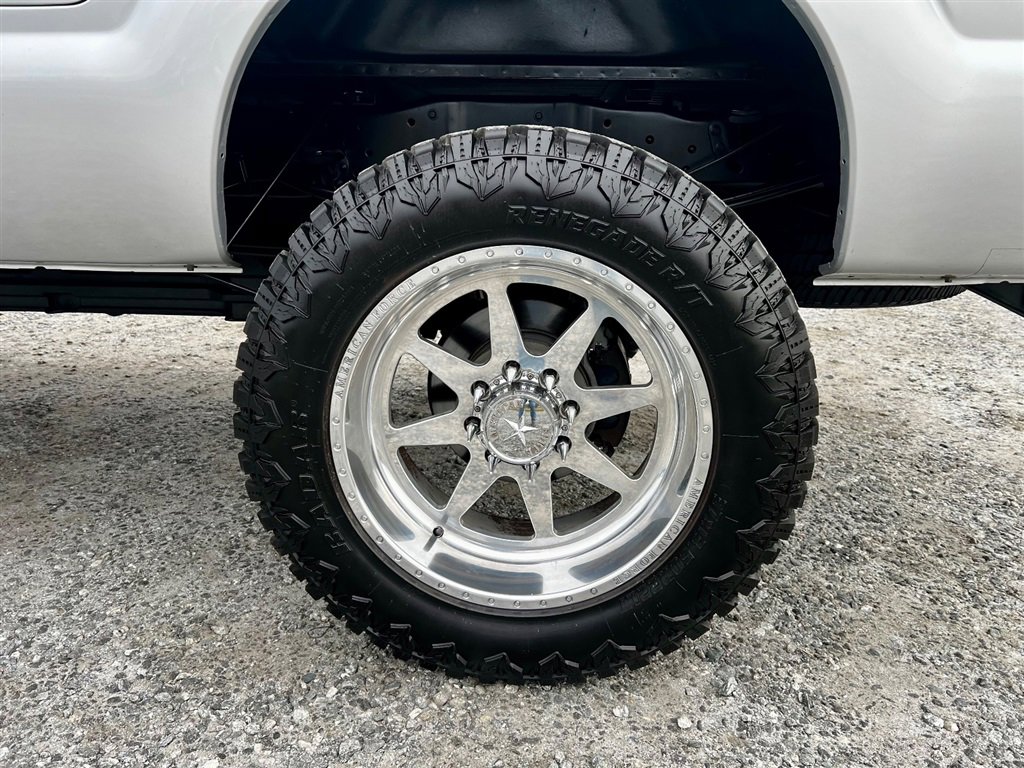 Used 2013 Ford F350 Platinum w/ FX4 Off Road Pkg image 11