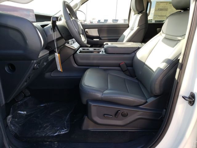 New 2026 Ford Expedition Active image 17