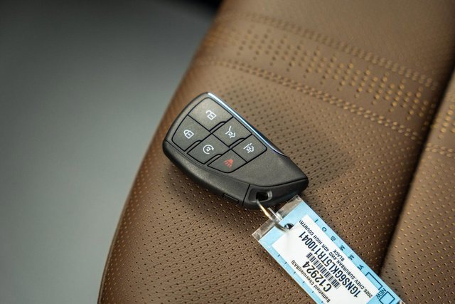 New 2026 Chevrolet Suburban High Country image 56