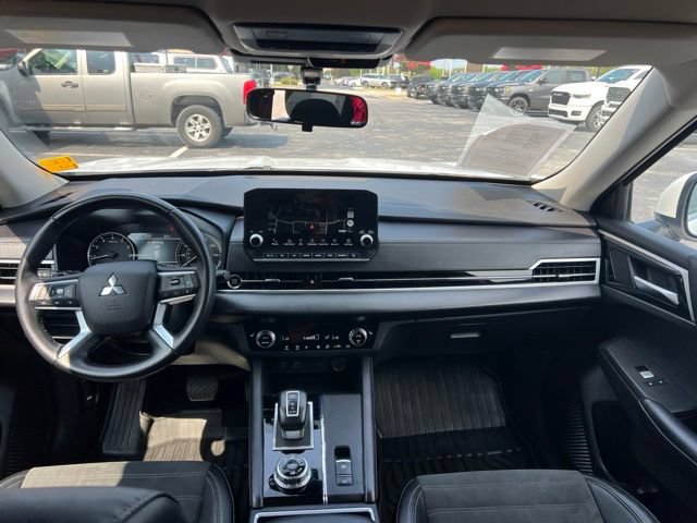 Used 2024 Mitsubishi Outlander SE AWD/4WD image 20