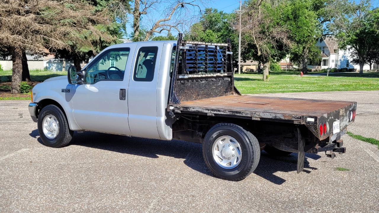 Used 2000 Ford F250 Lariat image 4