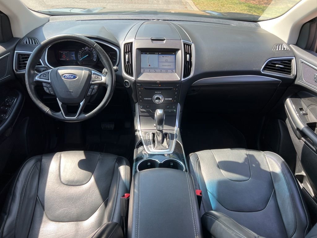 Used 2017 Ford Edge Titanium w/ Equipment Group 301A AWD/4WD image 27