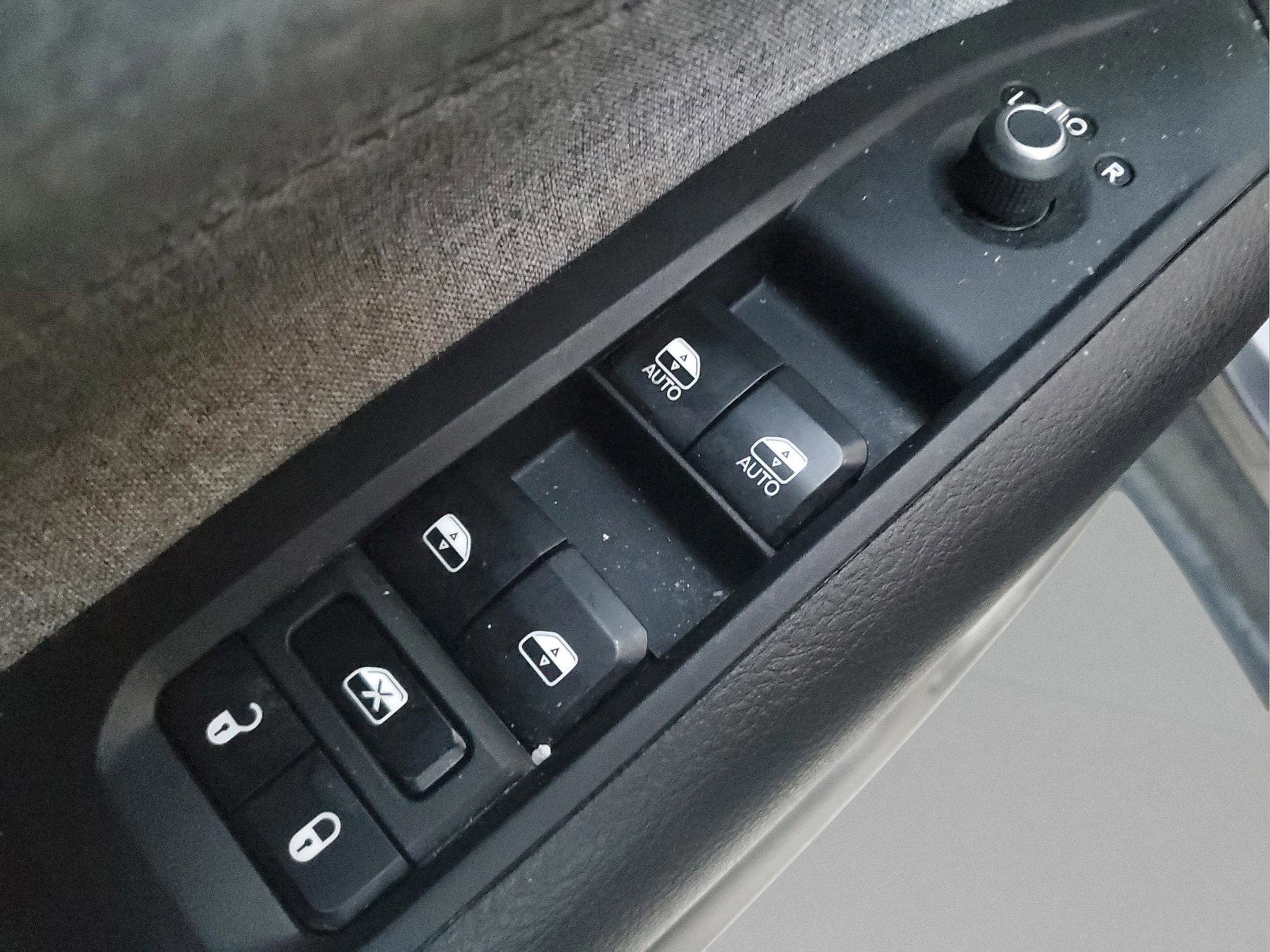 Certified 2024 Jeep Compass Sport image 14