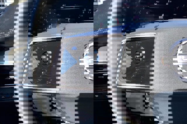 Used 2025 Nissan Murano SL image 18