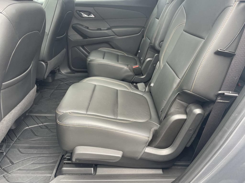 Used 2019 Chevrolet Traverse LT w/ LT Premium Package AWD/4WD image 14
