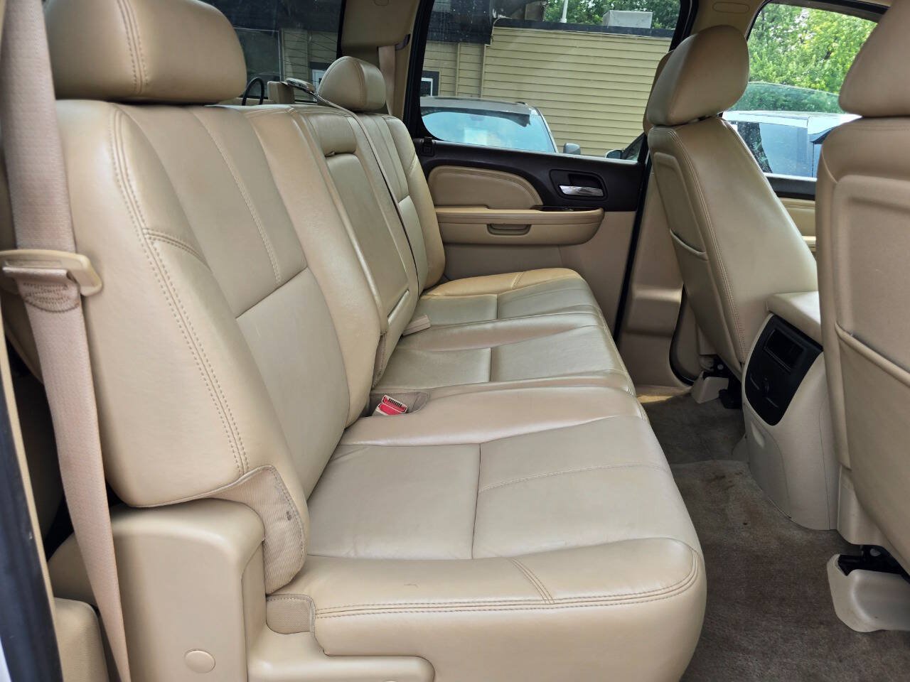 Used 2011 GMC Sierra 3500 Denali AWD/4WD image 35