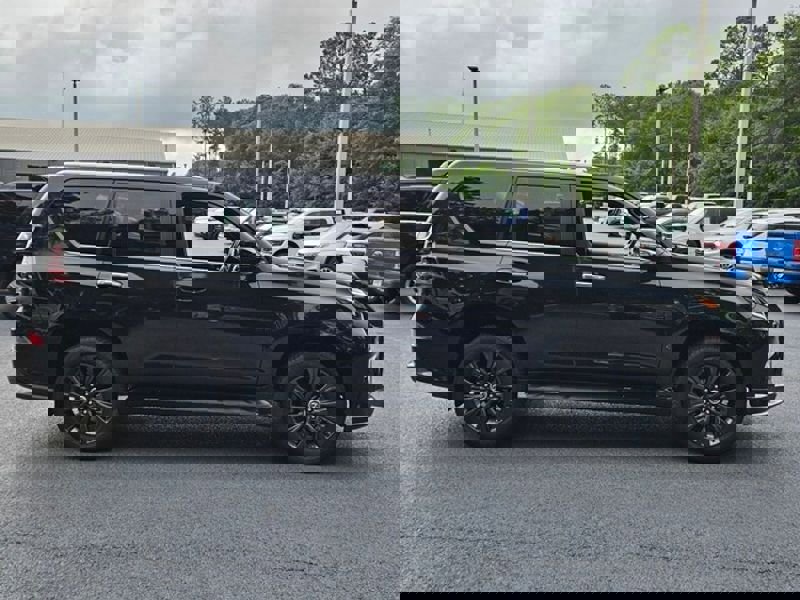 Used 2023 Lexus GX 460 Premium w/ Accessory Package image 15