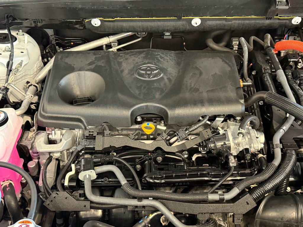 Certified 2023 Toyota Venza XLE image 36