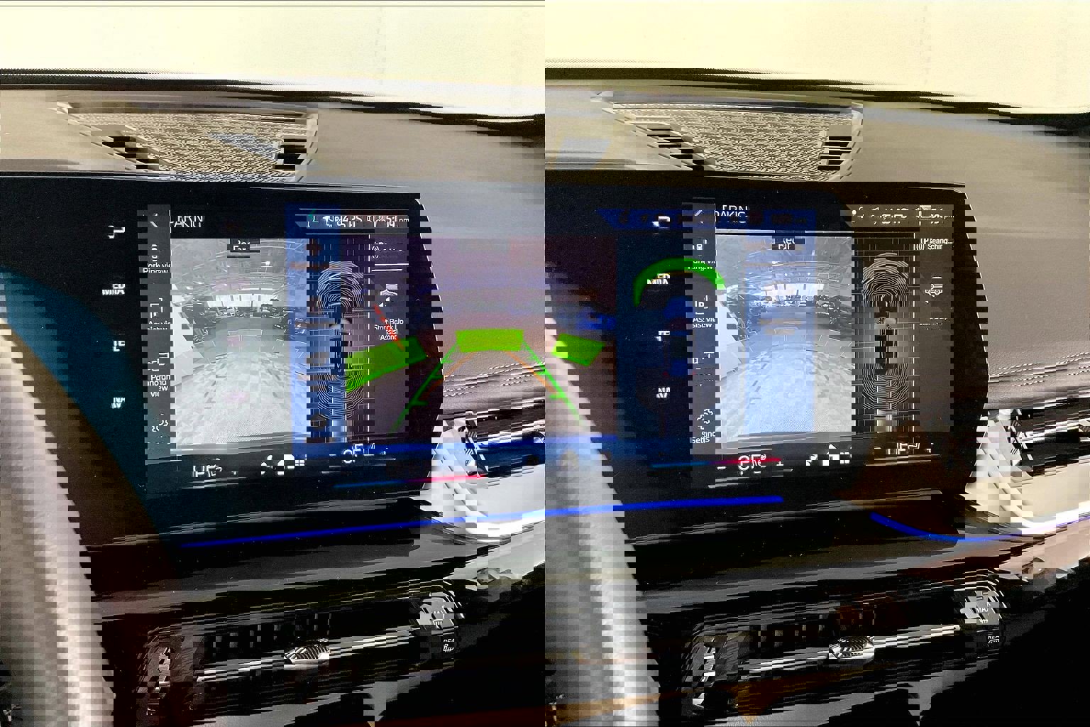 Certified 2025 BMW X1 xDrive28i w/ Convenience Package image 21