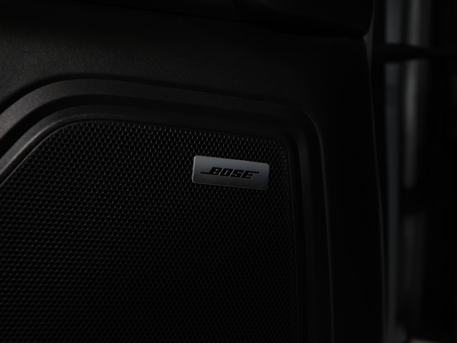 Used 2015 Porsche Macan Turbo AWD/4WD image 23