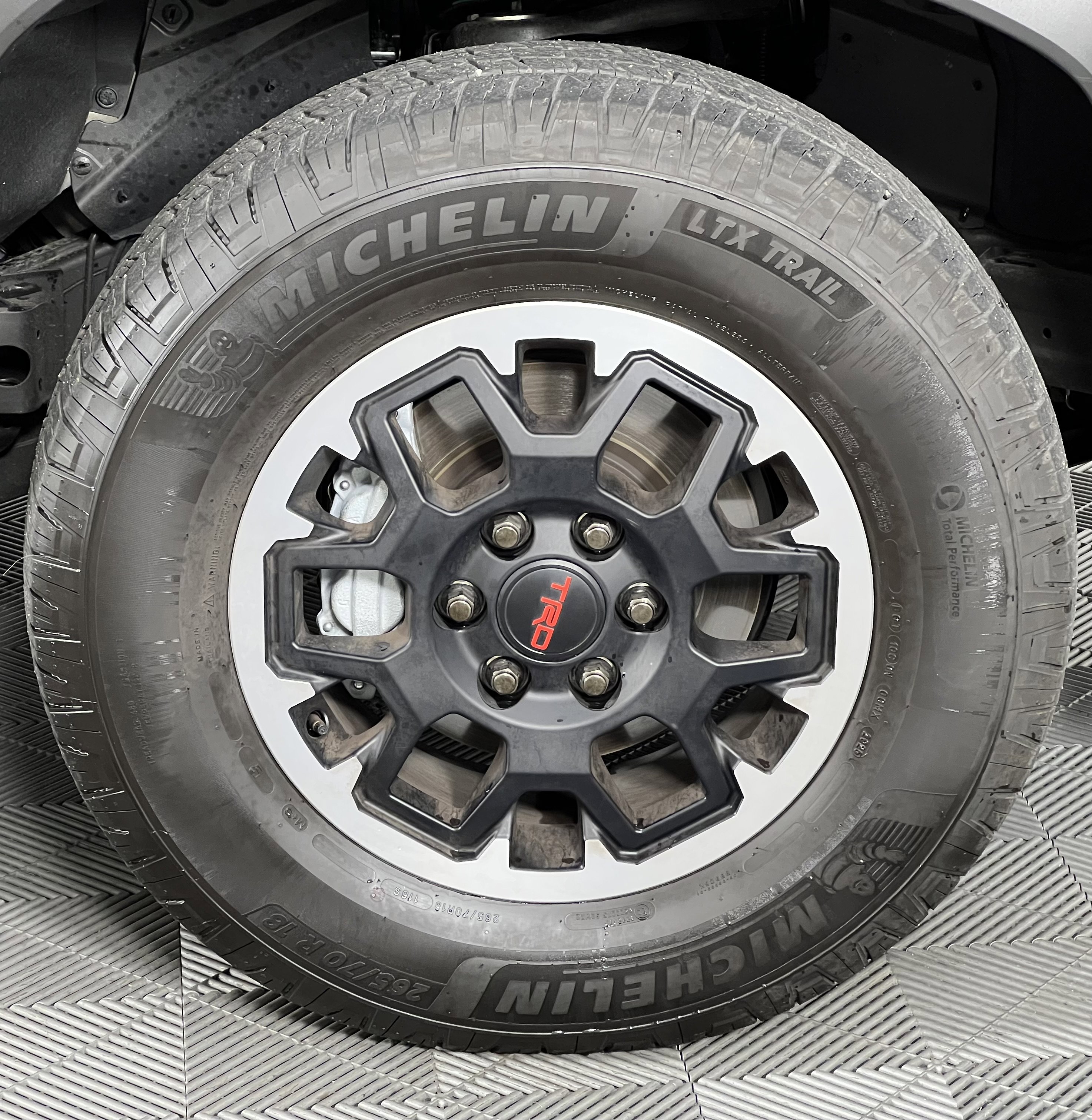 Used 2025 Toyota 4Runner TRD Off-Road Premium w/ Tow Technology Package AWD/4WD image 15