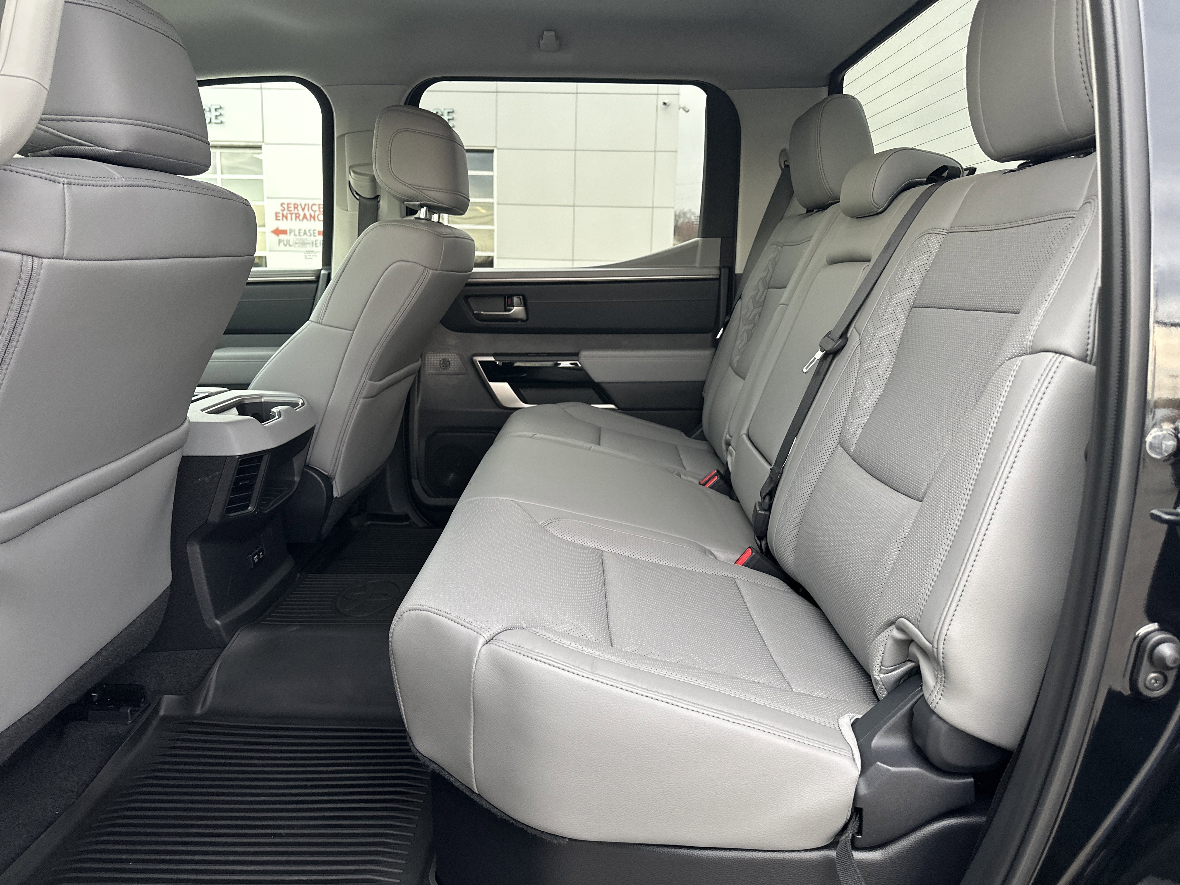 Used 2024 Toyota Tundra Limited image 19