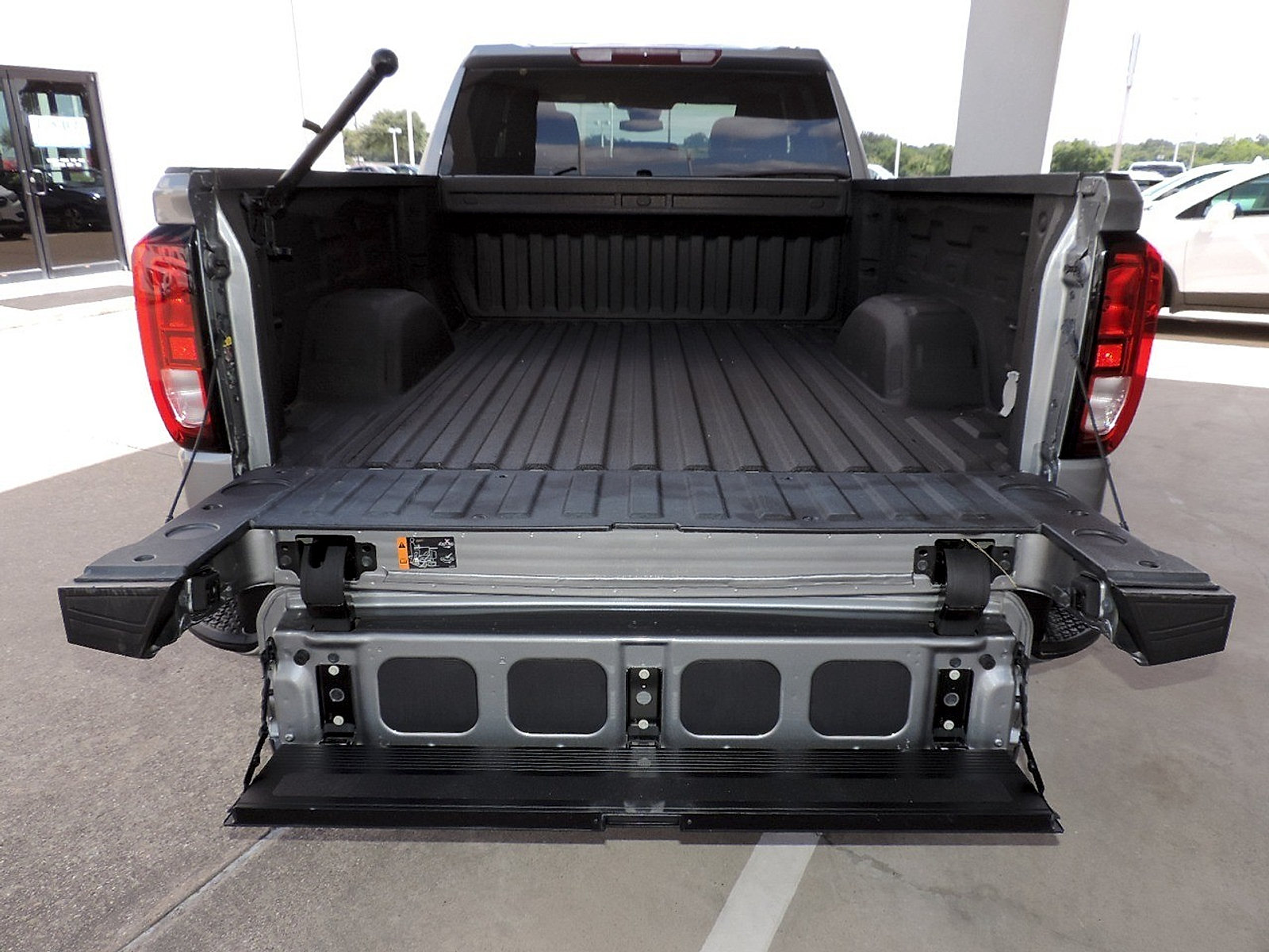 Certified 2023 GMC Sierra 1500 Elevation RWD image 19