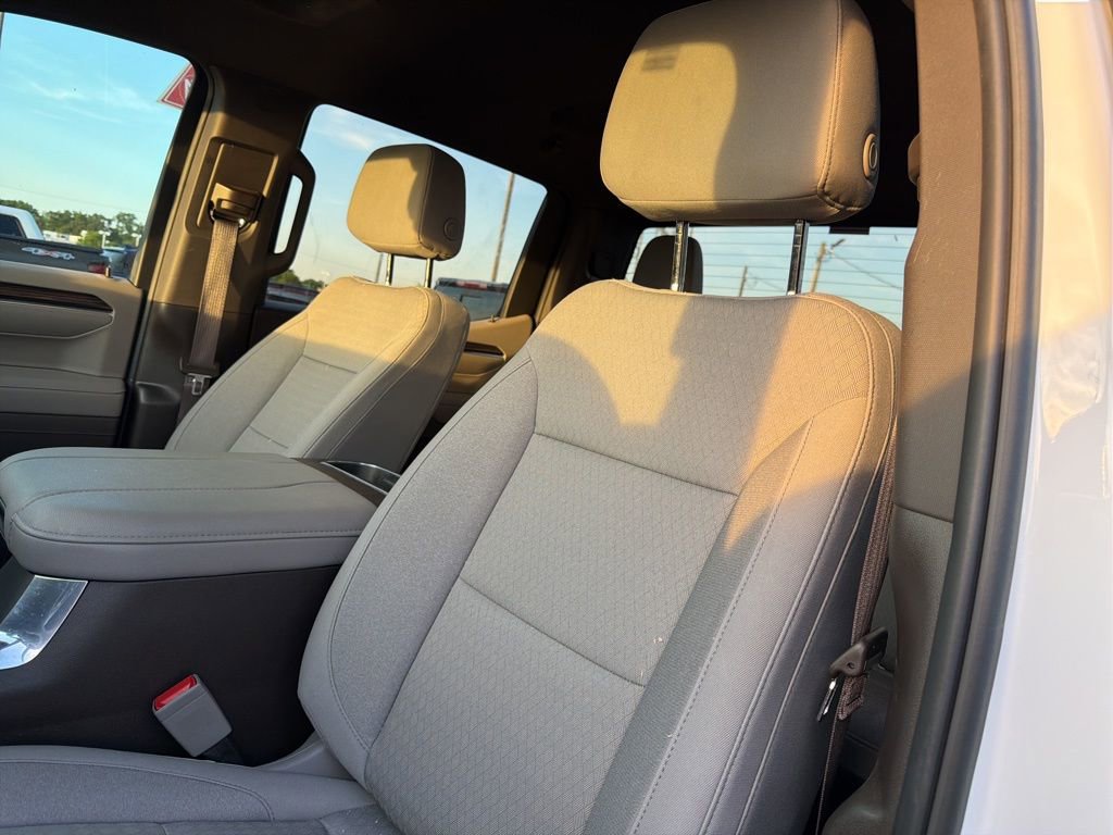 Used 2025 Chevrolet Silverado 1500 RST w/ Protection Package RWD image 17