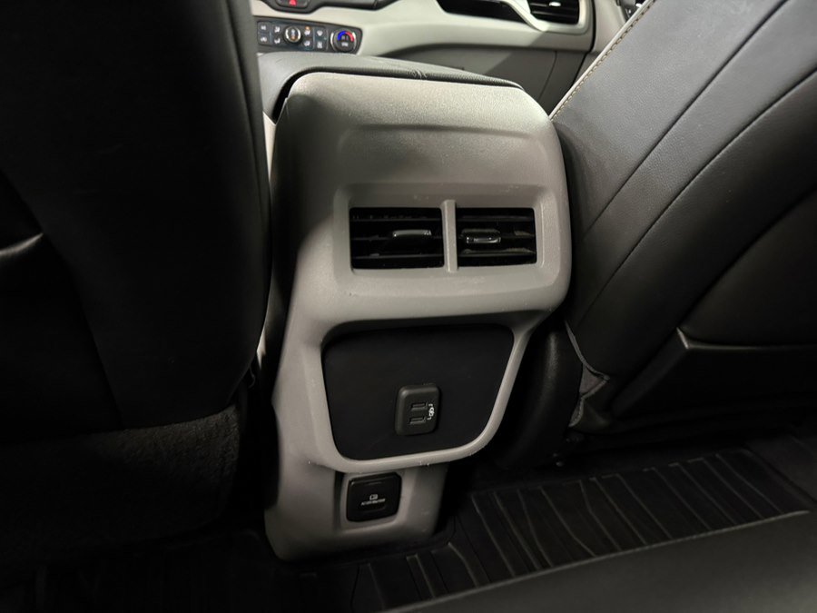 Used 2020 GMC Terrain SLT w/ Preferred Package AWD/4WD image 33