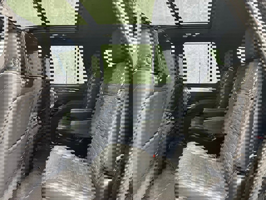 Used 2025 Cadillac Escalade V image 49