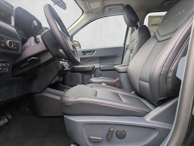New 2026 Ford Maverick Lariat w/ Black Appearance Package image 4