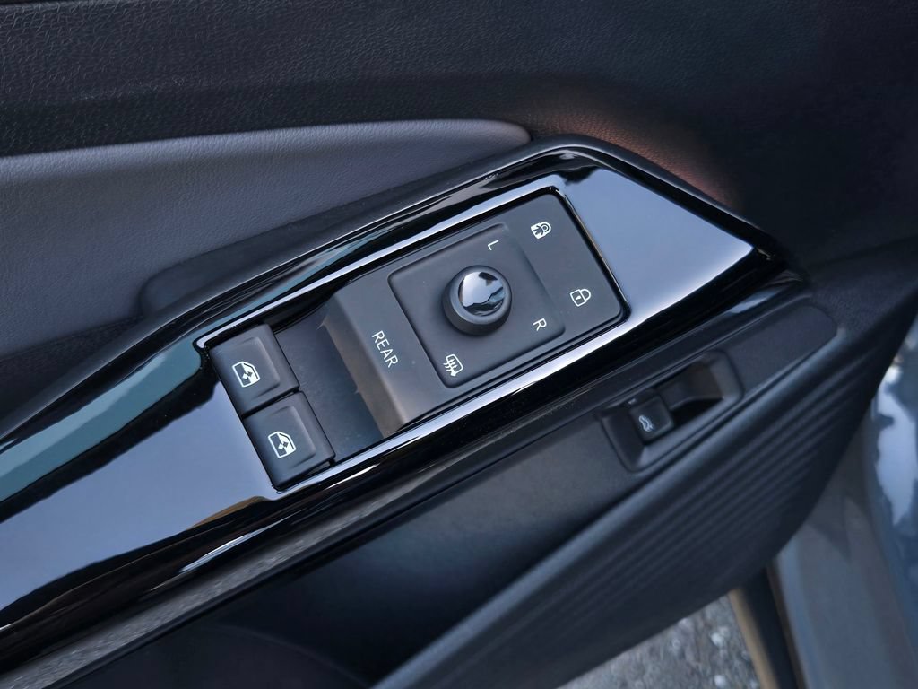 Used 2023 Volkswagen ID.4 S RWD image 11