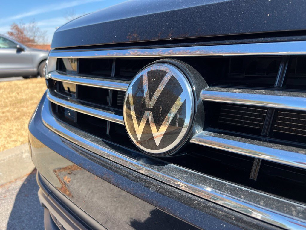 Used 2023 Volkswagen Tiguan SE FWD image 11