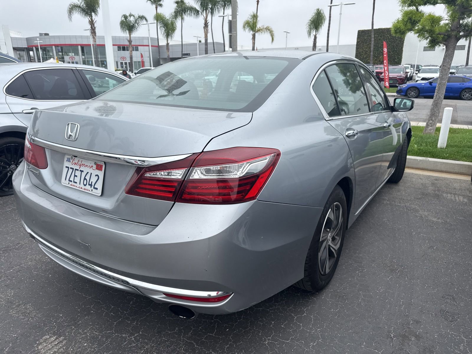 Used 2017 Honda Accord LX image 3