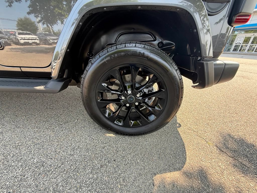 Used 2024 Jeep Wrangler Unlimited Sahara AWD/4WD image 30