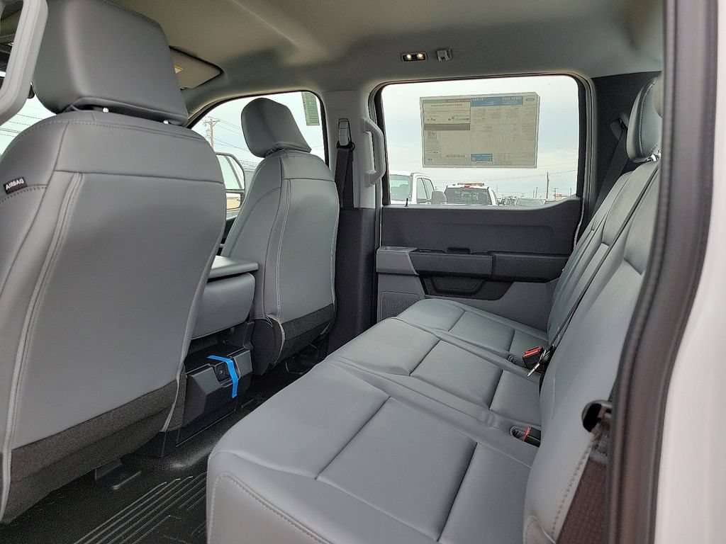 New 2026 Ford F250 XL w/ XL Off-Road Package AWD/4WD image 16