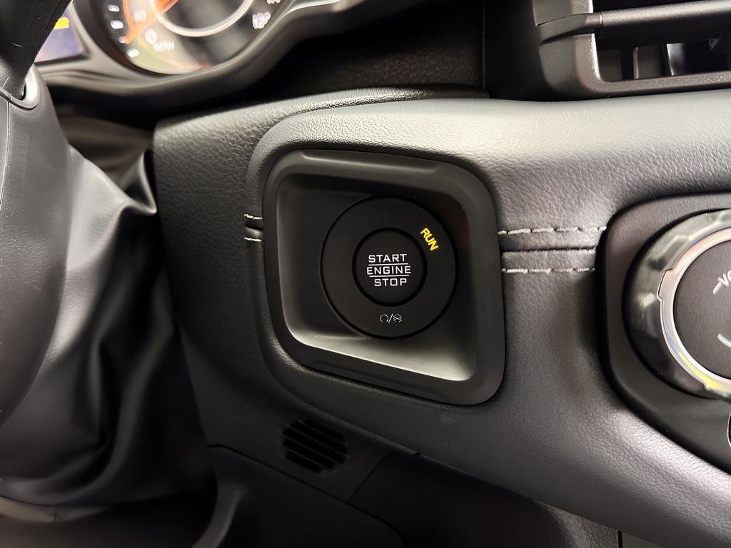 Used 2025 Jeep Wrangler Rubicon 392 image 19