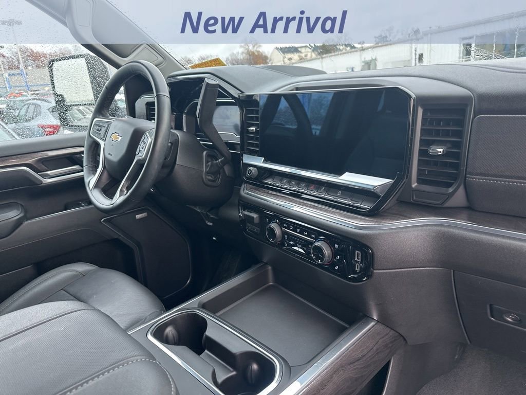 Certified 2025 Chevrolet Silverado 2500 LTZ w/ Z71 Chrome Sport Edition image 7