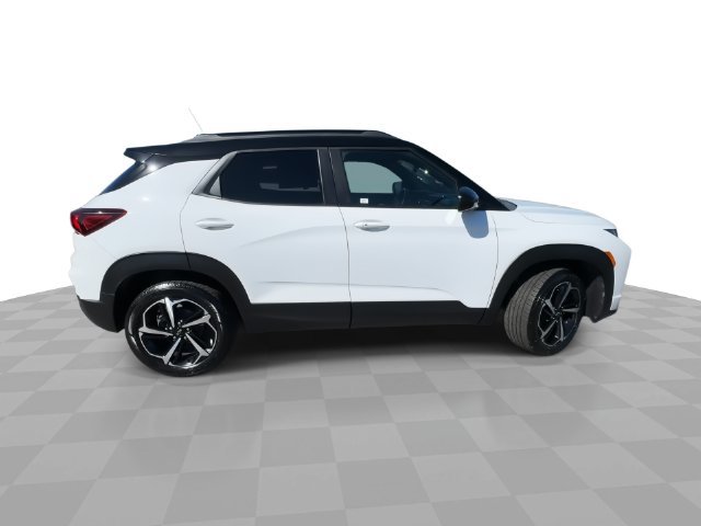 Certified 2022 Chevrolet TrailBlazer RS w/ Sun and Liftgate Package AWD/4WD image 9
