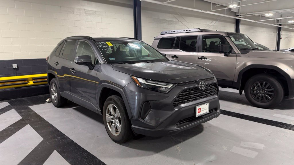 Certified 2025 Toyota RAV4 XLE AWD/4WD image 3
