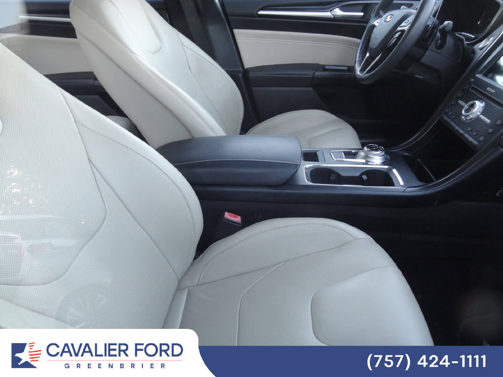 Used 2017 Ford Fusion Titanium FWD image 11