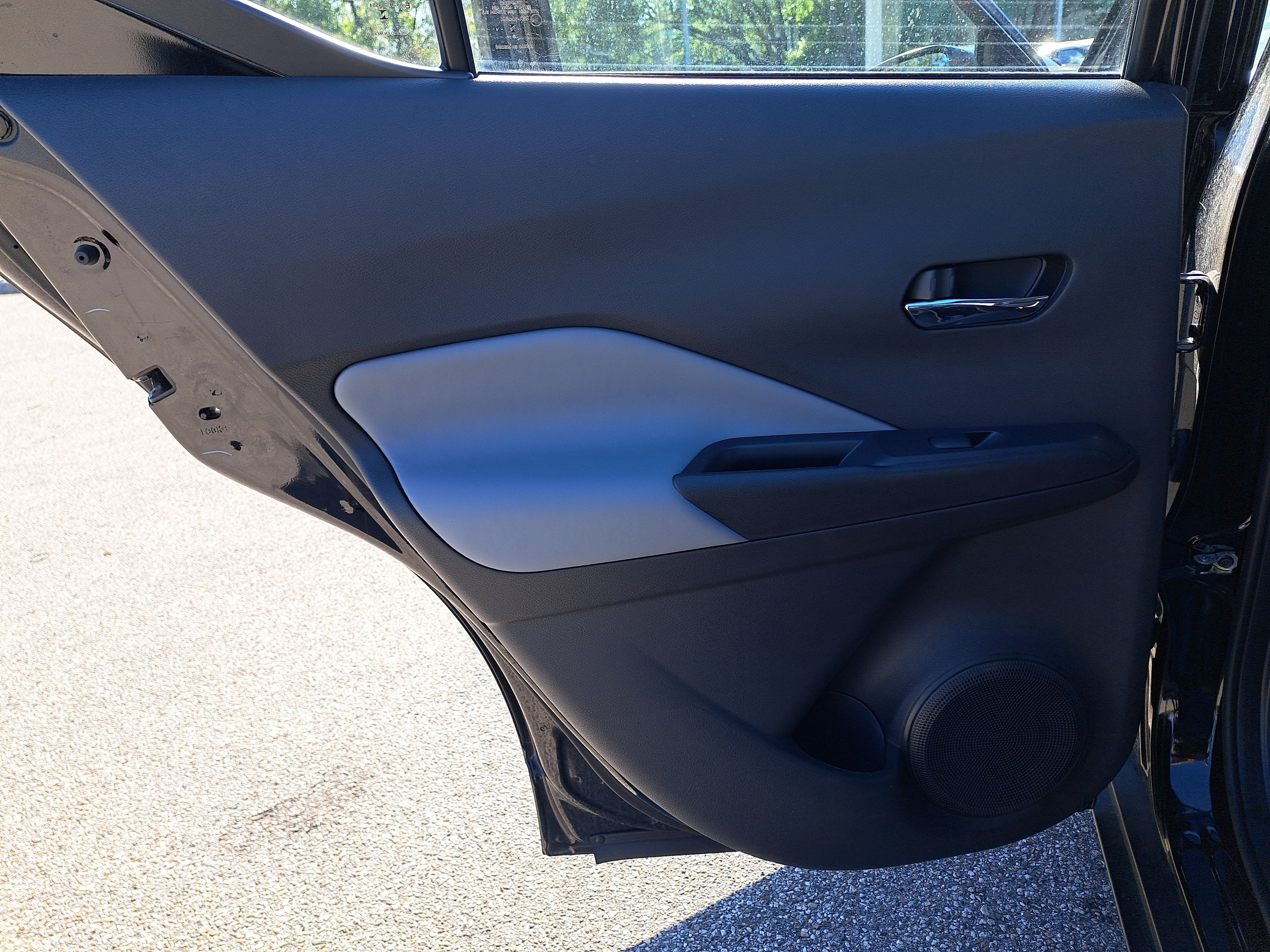 Certified 2024 Nissan Kicks SR w/ SR Premium Package FWD image 21