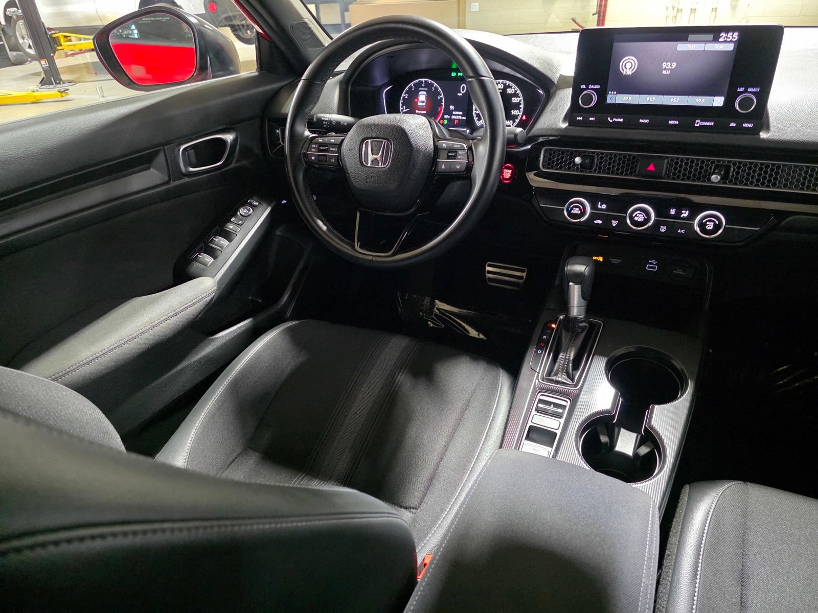 Used 2024 Honda Civic Sport image 19