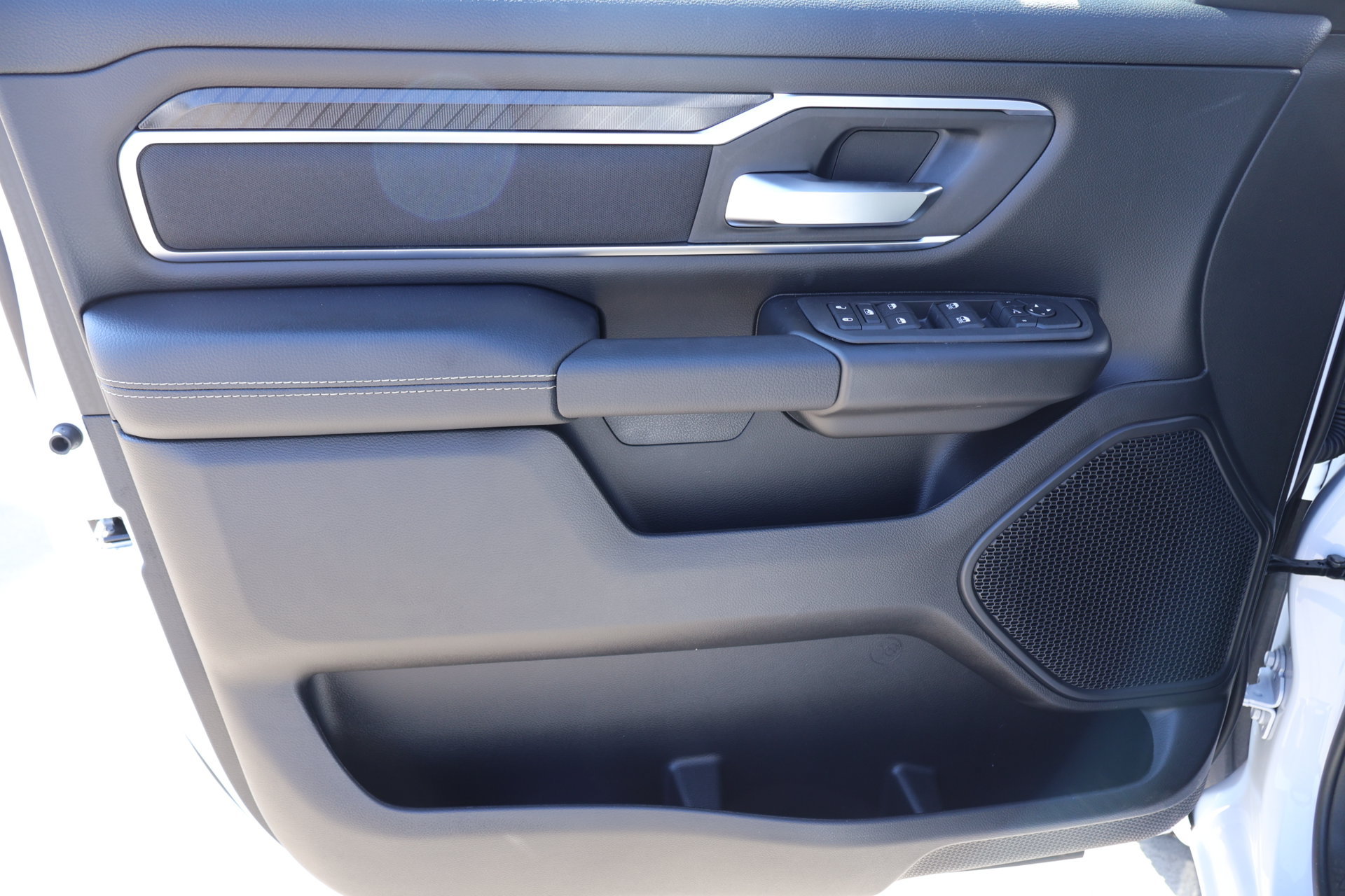 New 2026 RAM 1500 Big Horn AWD/4WD image 16
