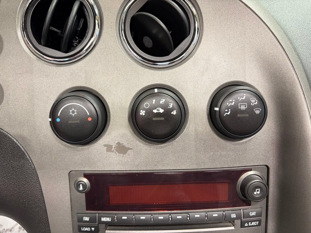 Used 2008 Pontiac Solstice GXP w/ Premium Package RWD image 14