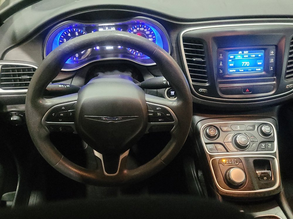 Used 2015 Chrysler 200 Limited image 22