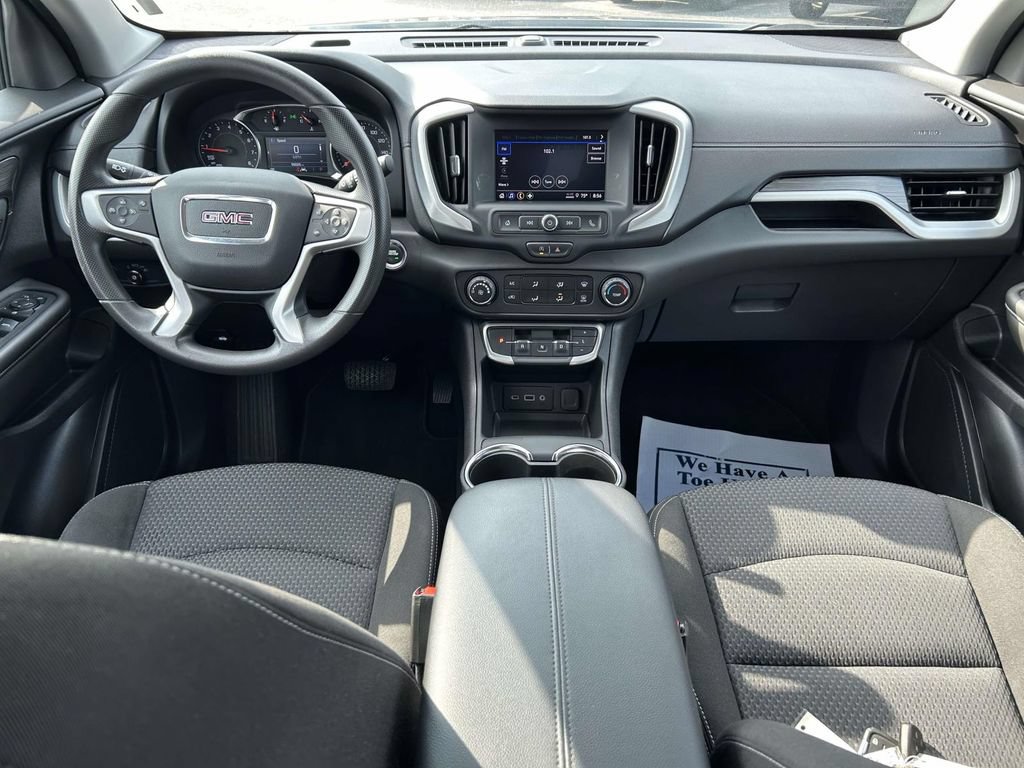 Used 2024 GMC Terrain SLE AWD/4WD image 13