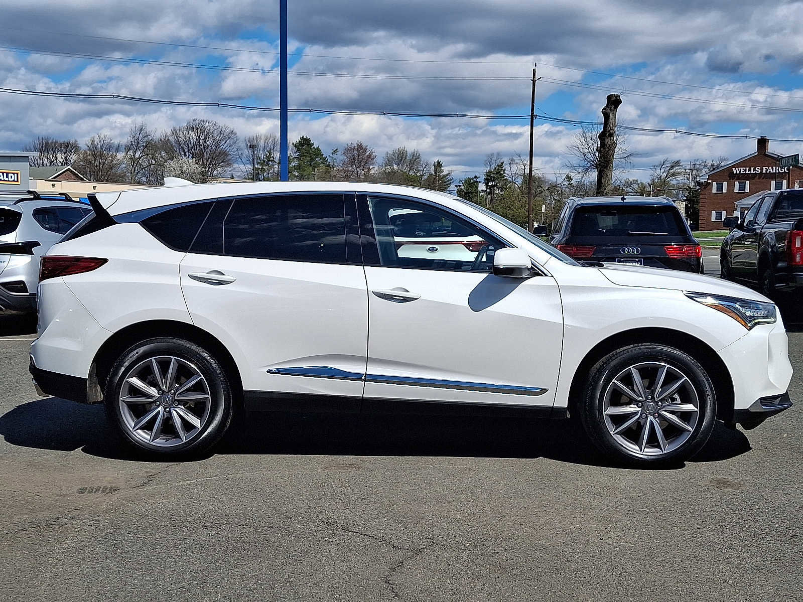 Used 2024 Acura RDX SH-AWD w/ Technology Package image 8