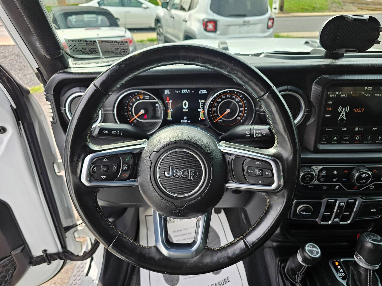 Used 2018 Jeep Wrangler Unlimited Sahara AWD/4WD image 12