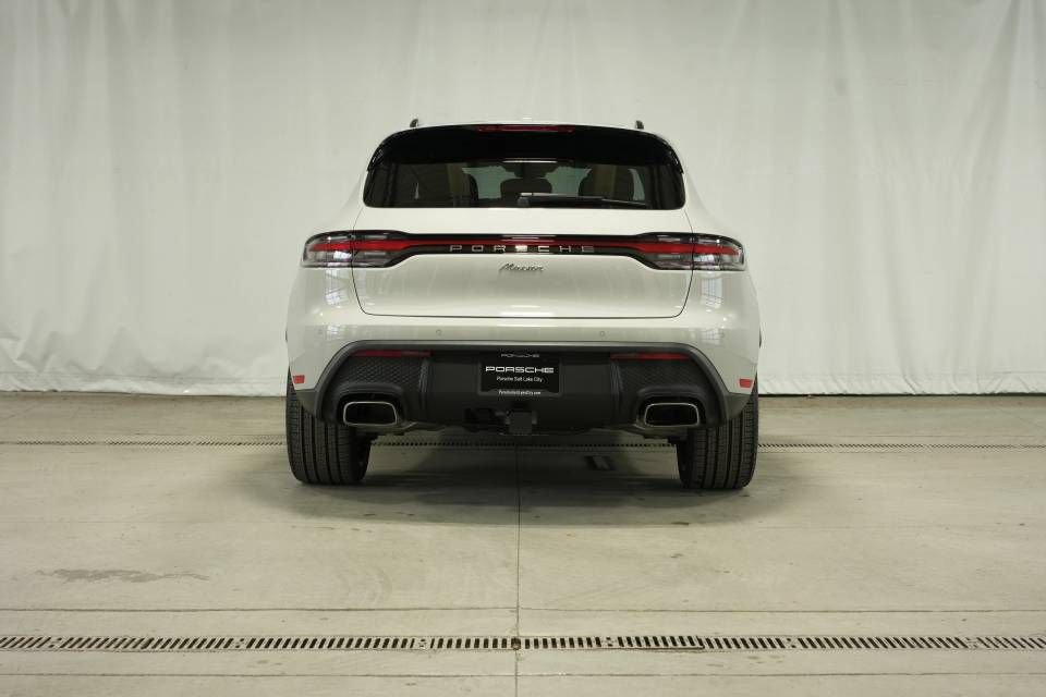 New 2026 Porsche Macan AWD/4WD image 6
