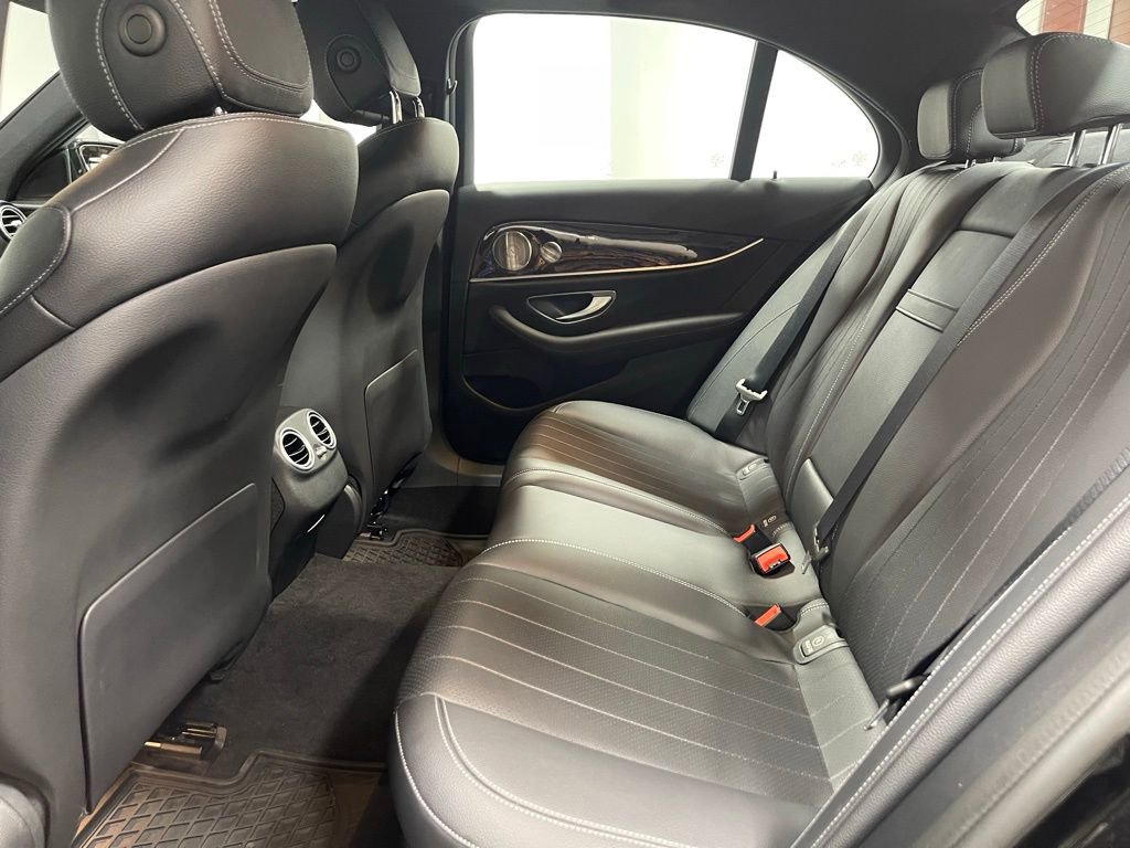 Used 2022 Mercedes-Benz E 450 4MATIC Sedan image 25
